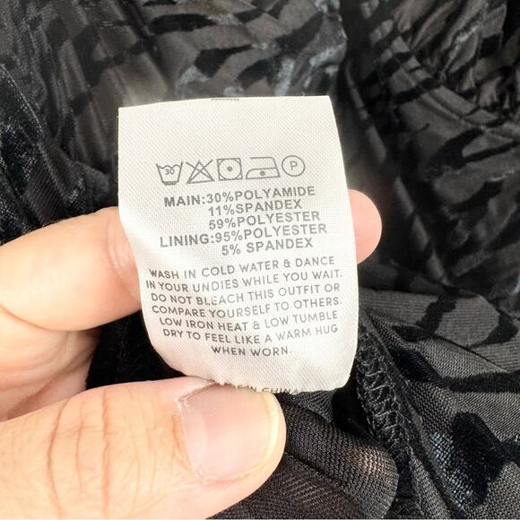 Peppermayo Exclusive - Put Me First Bodysuit - Velvet Burnout Zebra Black Sz 16 - Picture 16 of 16